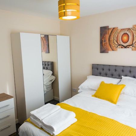 Salford Holiday Apartment מנצ'סטר מראה חיצוני תמונה