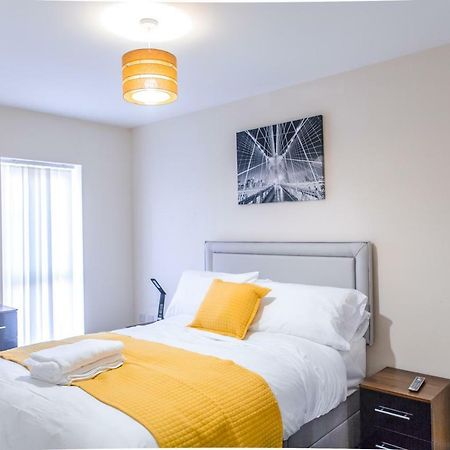 Salford Holiday Apartment מנצ'סטר מראה חיצוני תמונה