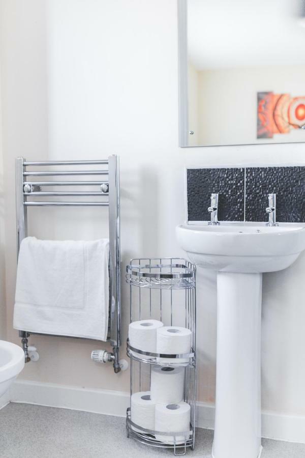 Salford Holiday Apartment מנצ'סטר מראה חיצוני תמונה